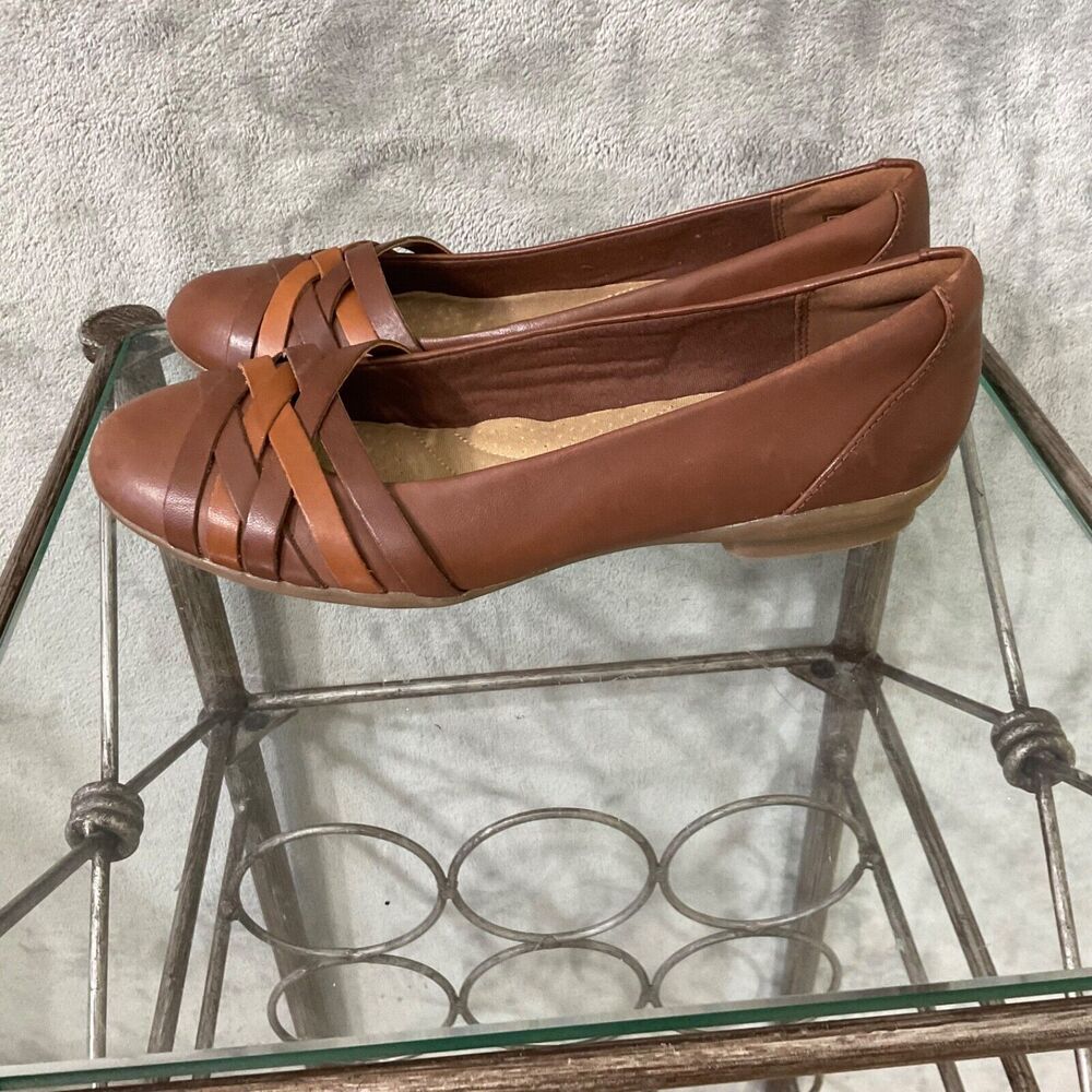Clarks Sara Clover Ultimate Comfort shoes  Women's 6.5 M brown career office